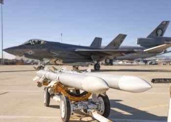 İsviçre F-35 savaş uçağı siparişini azaltıyor