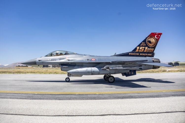 Yunanistan, İsrail ve GKRY arasında iş birliği