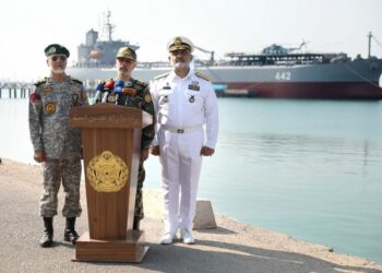 İran’a fırkateyn teslimatı