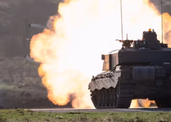 Challenger 3 ilk mürettebatlı atış testini tamamladı