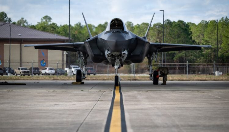 ABD Japonya’ya F-35 konuşlandırmaya hazırlanıyor
