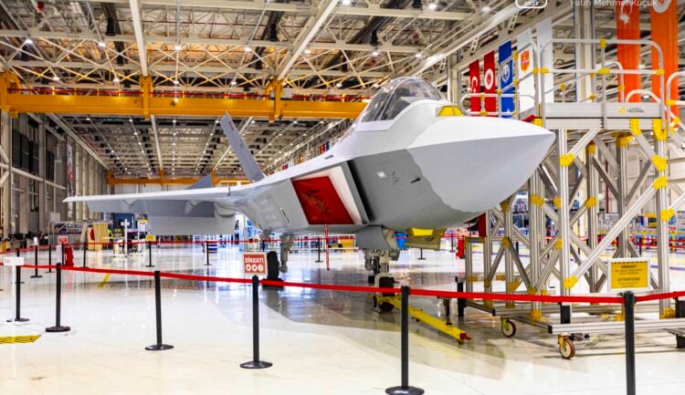 Türkiye’nin yerli savaş uçağı KAAN’da son durum