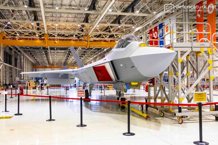 Türkiye’nin yerli savaş uçağı KAAN’da son durum