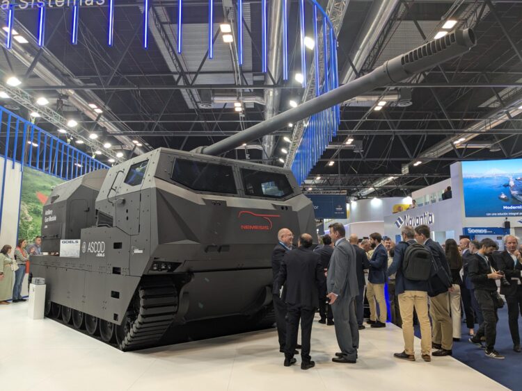 İspanya’da obüs programı yargıya taşındı