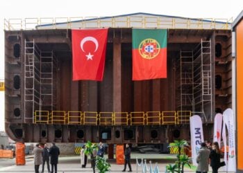 Portekiz için üretilen gemilerin blokları kızağa alındı