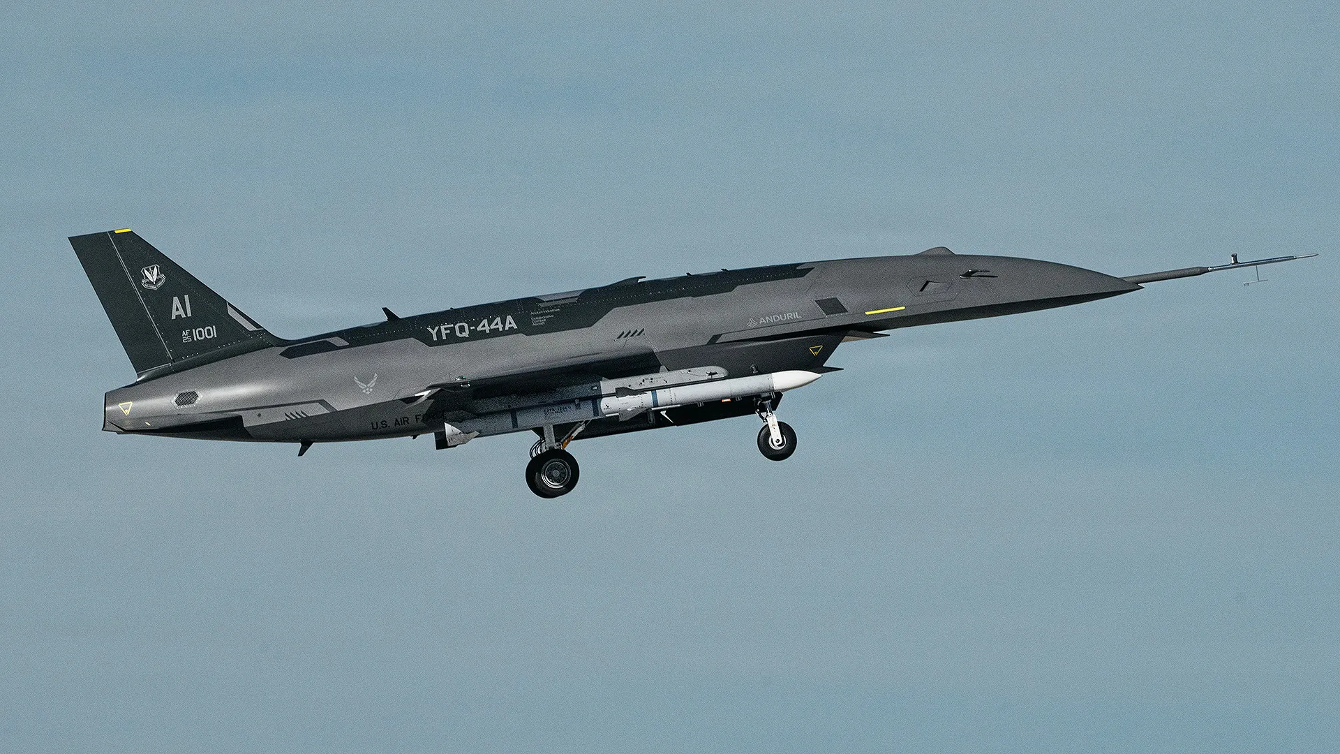 ABD’nin insansız savaş uçağı hava-hava füzesi ile görüldü