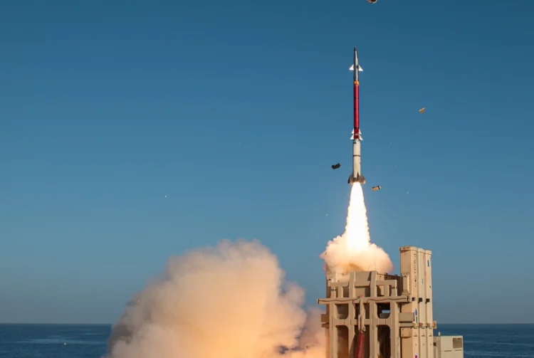 David’s Sling hava savunma sistemi denizde test edildi