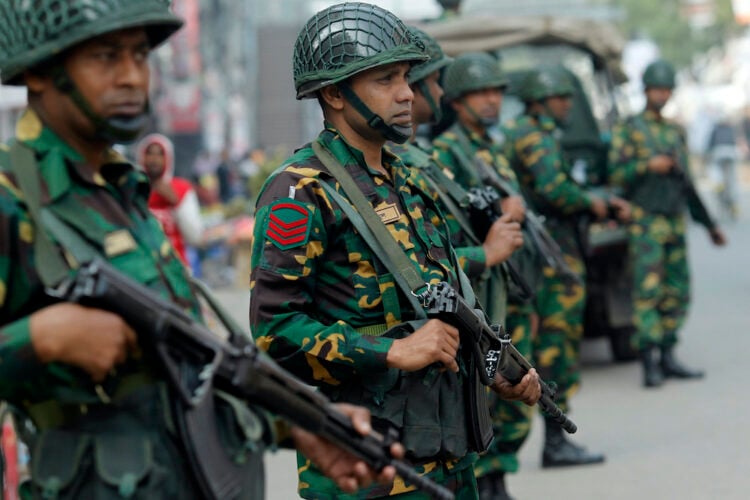 ABD’den Bangladeş’e silah teklifi