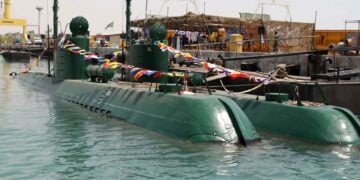 İran’dan ABD’ye karşı mini denizaltı