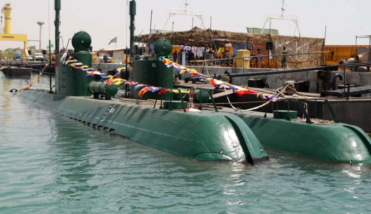 İran’dan ABD’ye karşı mini denizaltı