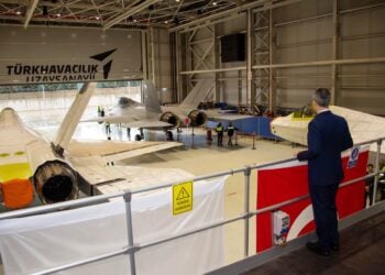 3 adet KAAN yan yana