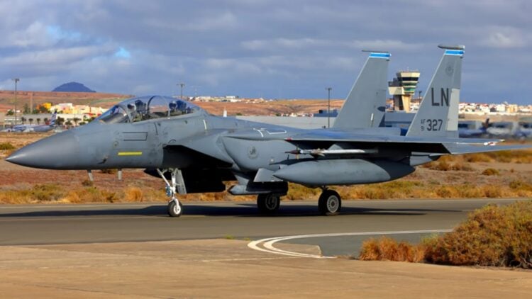 Düşen F-15 savaş uçağının seri numarası İngiltere’yi işaret etti