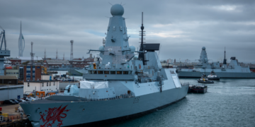 Birleşik Krallık’ın savaş gemisi Kıbrıs’a gecikmeli gidecek