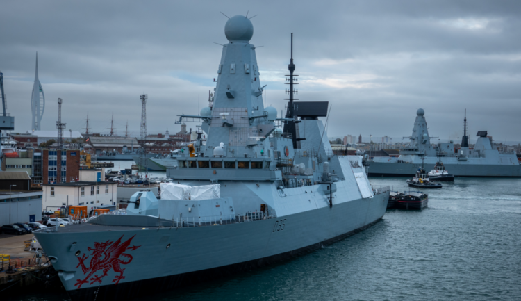 Birleşik Krallık’ın savaş gemisi Kıbrıs’a gecikmeli gidecek