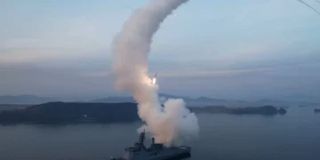 Kuzey Kore ortak askeri tatbikata balistik füze ile yanıt verdi