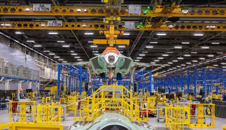 Almanya’nın ilk F-35’i nihai montaj aşamasında