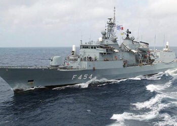 Yunanistan’ın yeni savaş gemisi Kıbrıs’a gidiyor