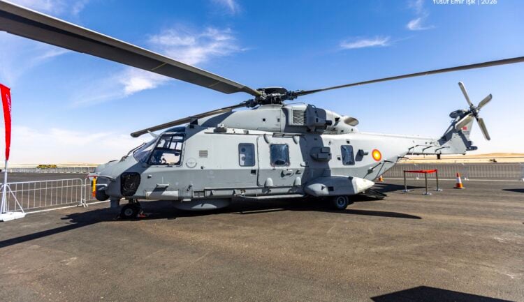 Katar’da düşen helikopterde Türk personeller şehit oldu