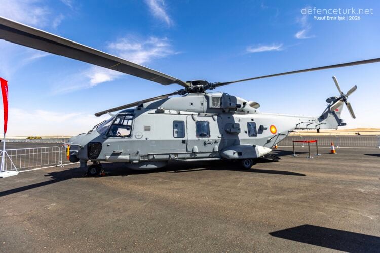 Katar’da düşen helikopterde Türk personeller şehit oldu