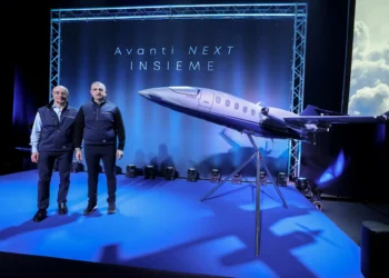 Piaggio Aerospace yeni uçak modelini tanıttı