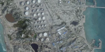 ABD İran’ın Harg adasındaki hedefleri vurdu