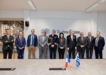 Yunanistan ve Fransa’dan denizaltı ve savaş gemilerinde iş birliği