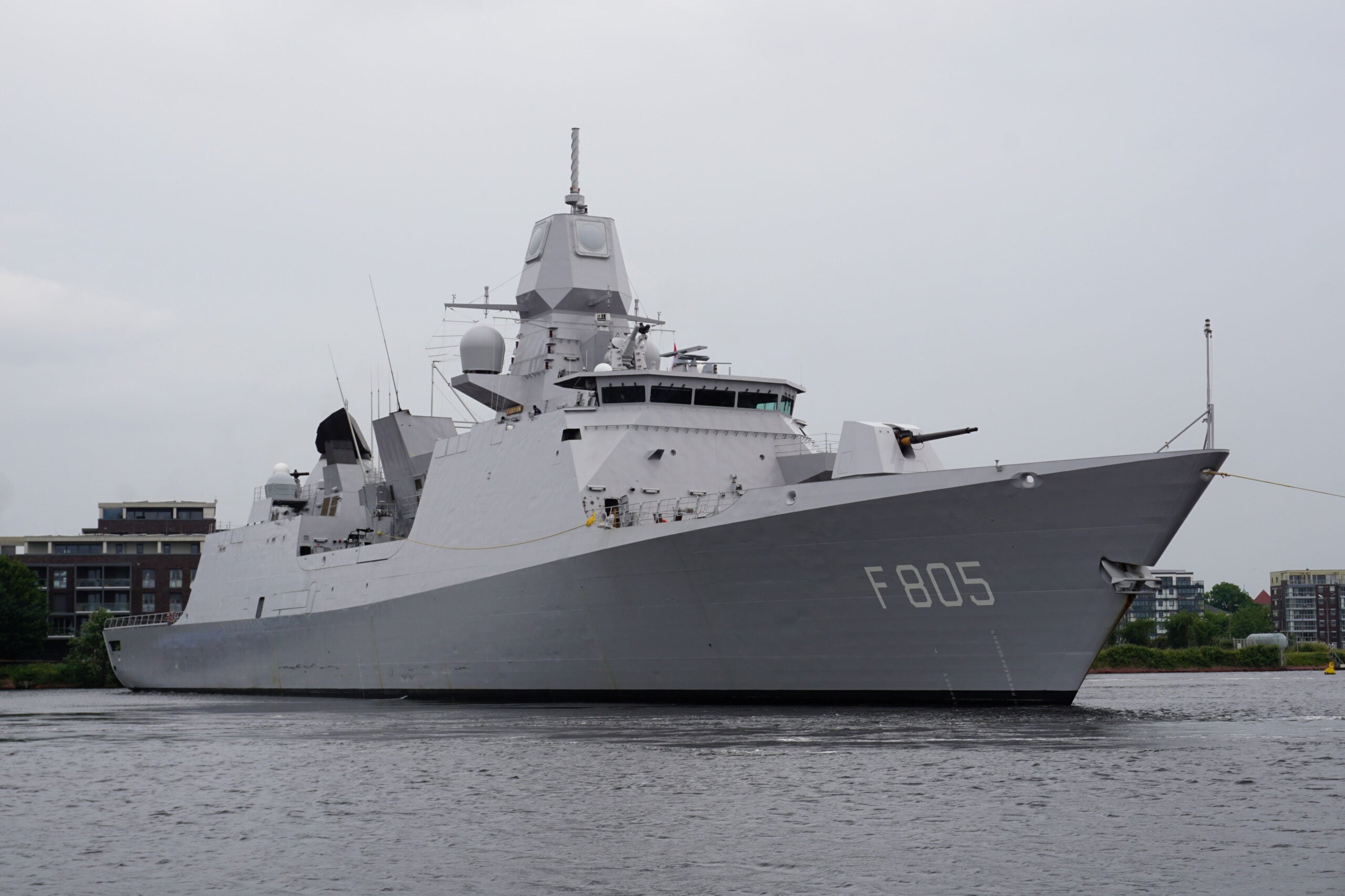 Donanmada güvenlik skandalı: Fırkateyn takip cihazıyla izlendi