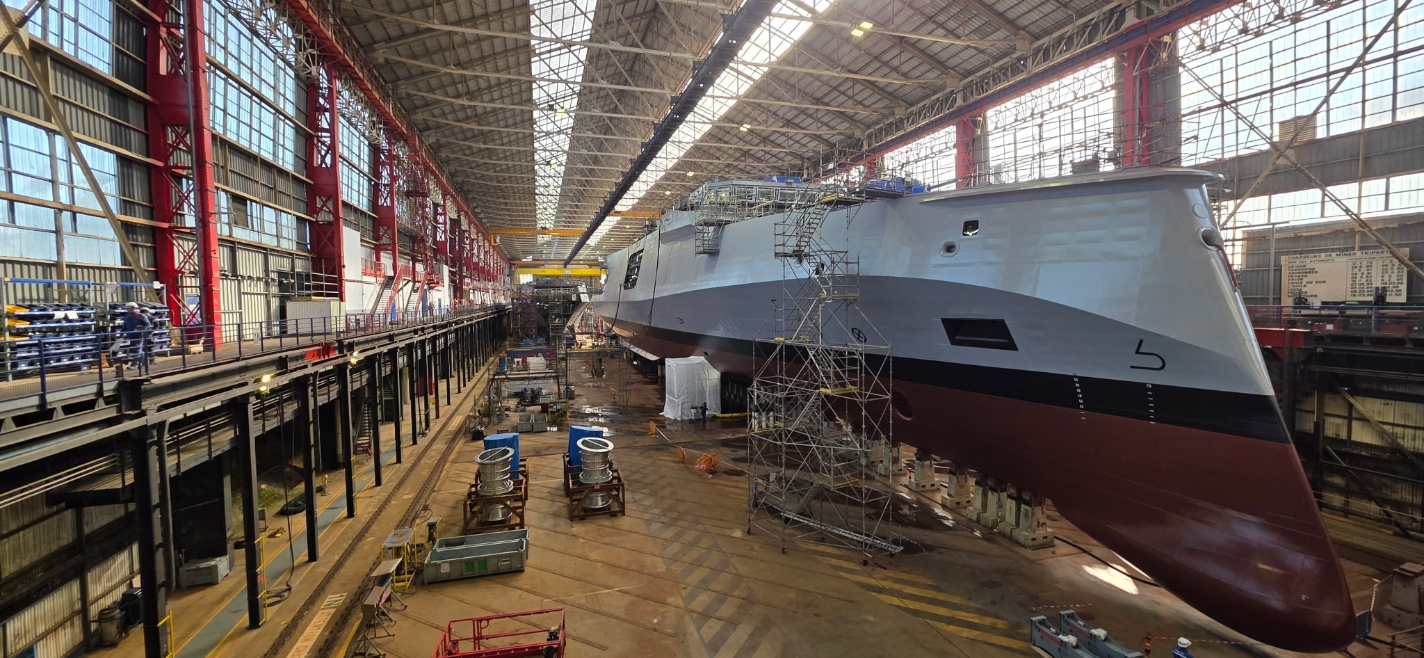 Fransa’dan fırkateyn siparişi