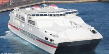 Yunan armatörden donanmaya bağış