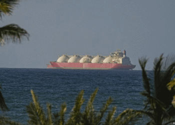 İran Hürmüz Boğazı’nı yeniden kapattı