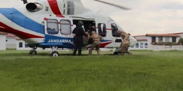 GÖKBEY helikopteri komando eğitiminde ilk kez sahada