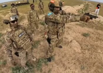 Kazak Özel Kuvvetleri SAR9 SP kullanıyor