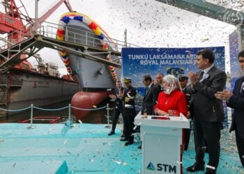 STM’nin Malezya için inşa ettiği ilk korvet denize indirildi