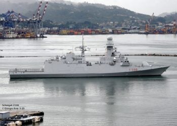 Yunanistan’dan fırkateyn alımına ve modernizasyonuna yeşil ışık
