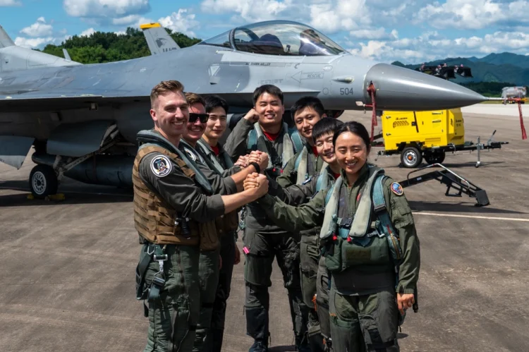 Güney Kore’de pilot krizi
