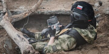 Rusya üniversite öğrencilerini dron pilotu olarak cepheye gönderiyor
