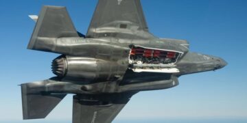 F-35B yeni İngiliz füzesiyle ilk uçuşunu gerçekleştirdi