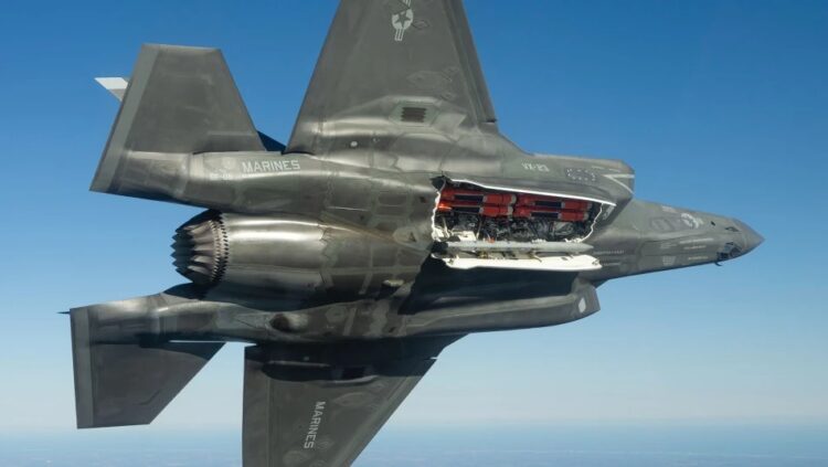 F-35B yeni İngiliz füzesiyle ilk uçuşunu gerçekleştirdi