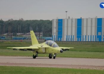Yak-130M ilk uçuşunu başarıyla tamamladı