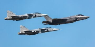 Kanada’dan F-35 ve Gripen uçaklarıyla “karma filo” formülü