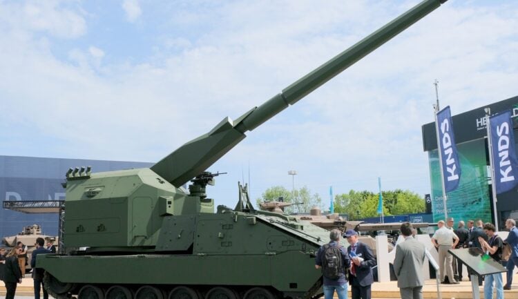 KNDS 60 km menzilli yeni obüsünü tanıttı