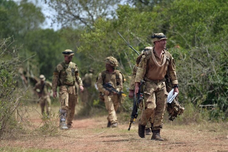 Birleşik Krallık ve Kenya arasında tatbikat krizi