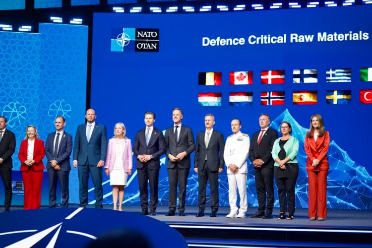 NATO’dan kritik ham madde girişimi