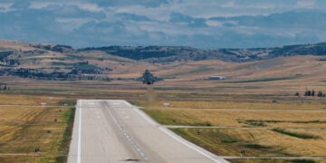 KIZILELMA Süpersonik JET-230 ile vurdu