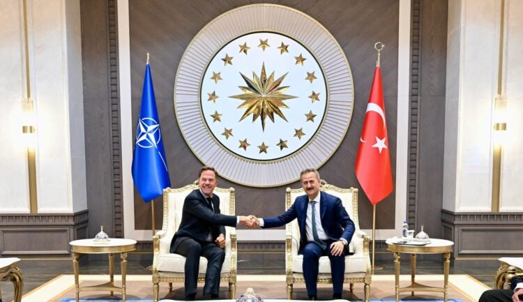 NATO Genel Sekreteri: “Türkiye hem AB hem de AB dışı müttefikler için kritik öneme sahip.”