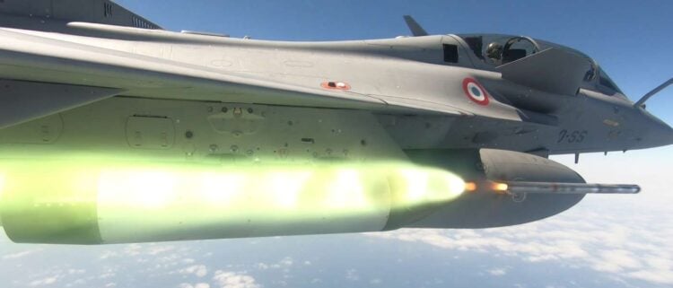 Fransa’dan Rafale savaş uçaklarına yeni anti-İHA kabiliyeti