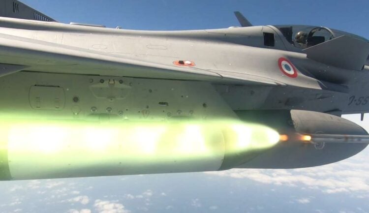 Fransa’dan Rafale savaş uçaklarına yeni anti-İHA kabiliyeti