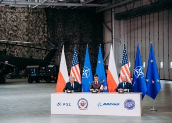 Boeing’den Polonya’ya dev yatırım