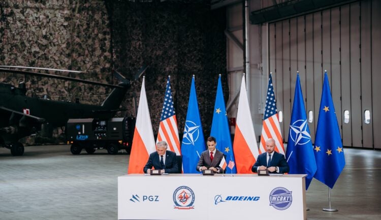 Boeing’den Polonya’ya dev yatırım