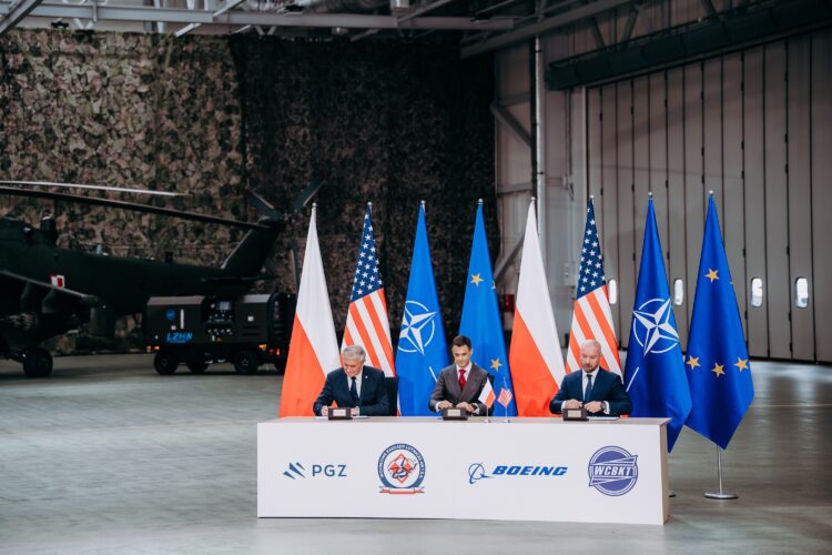 Boeing’den Polonya’ya dev yatırım